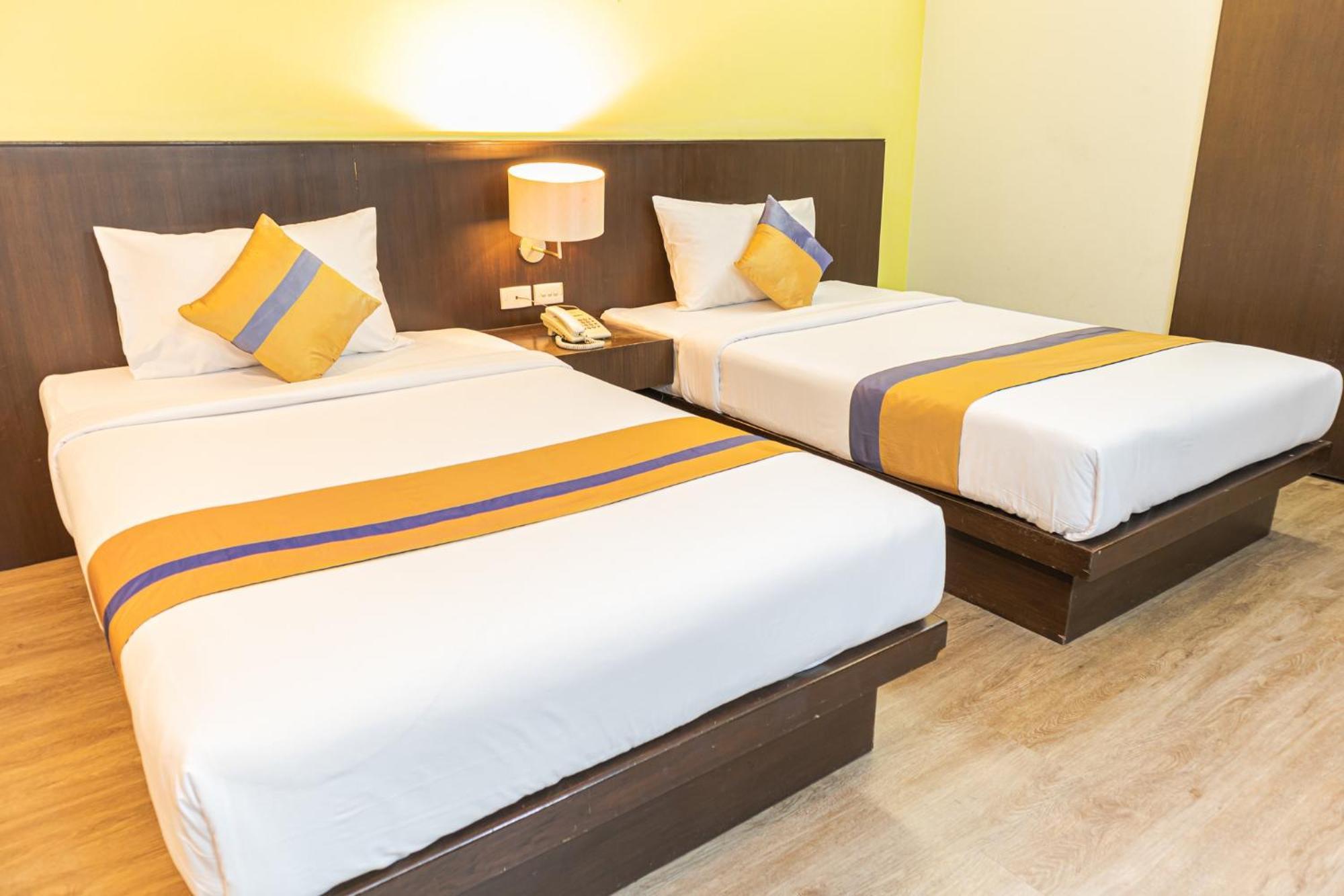 โรงแรม ซิตี้พาร์ค โคราช City Park Hotel Накхонратчасіма Екстер'єр фото