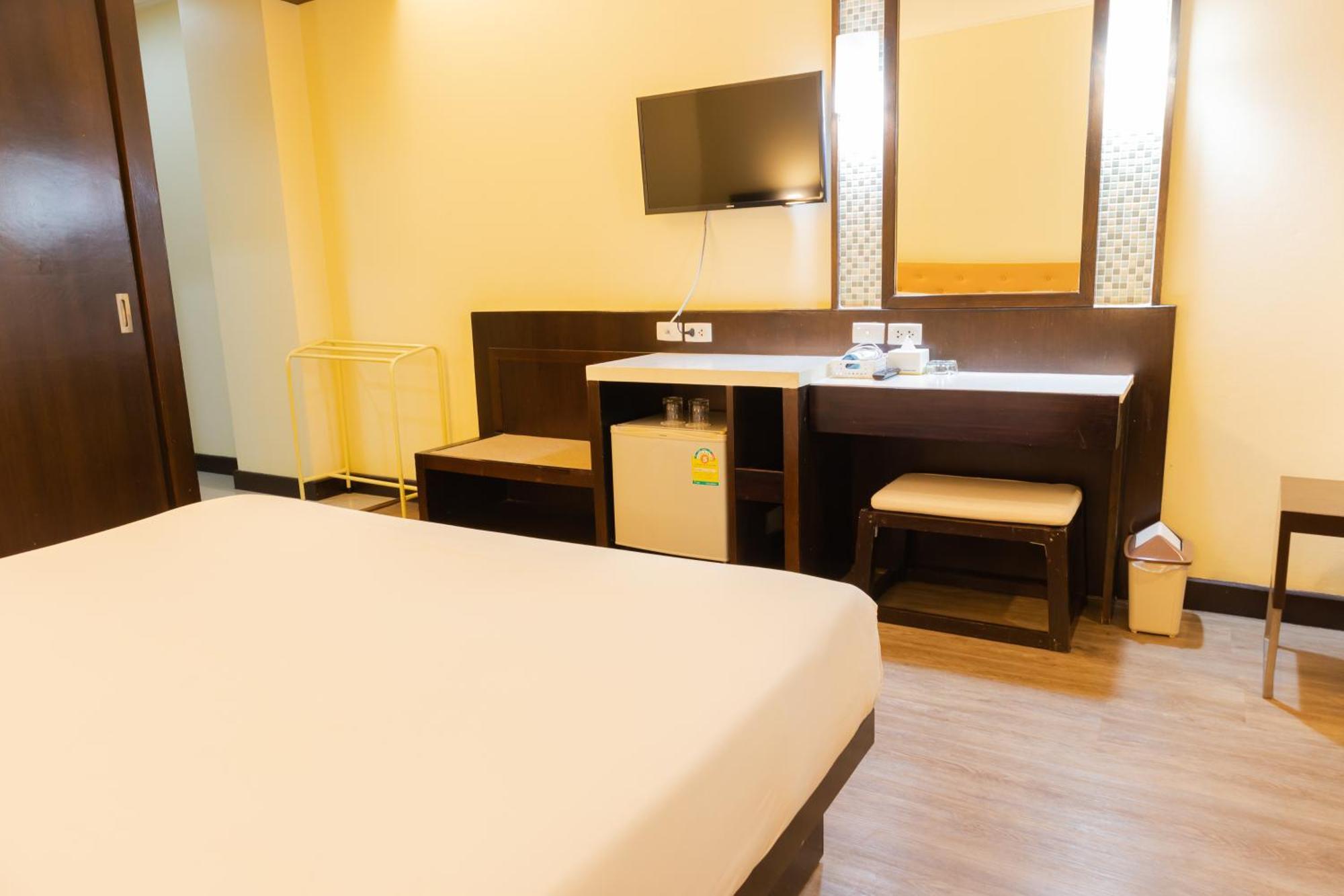โรงแรม ซิตี้พาร์ค โคราช City Park Hotel Накхонратчасіма Екстер'єр фото