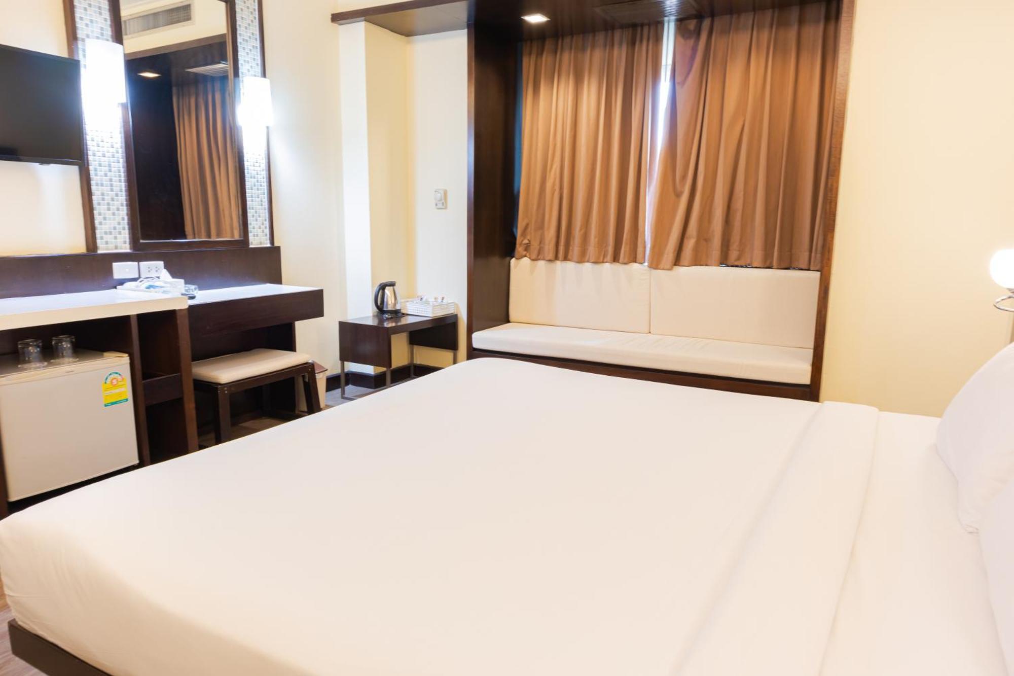 โรงแรม ซิตี้พาร์ค โคราช City Park Hotel Накхонратчасіма Екстер'єр фото