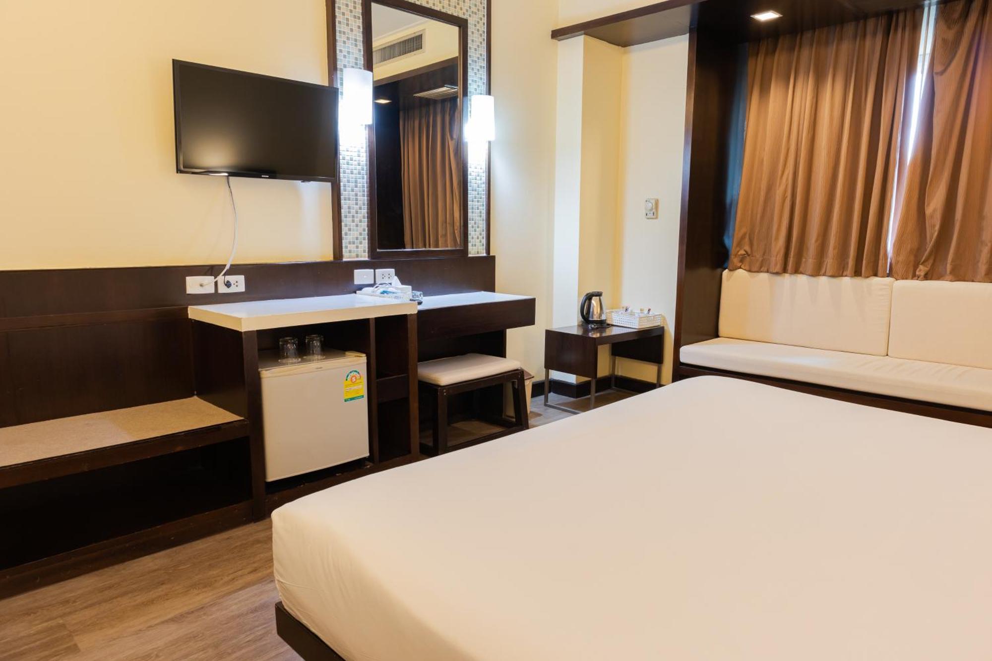 โรงแรม ซิตี้พาร์ค โคราช City Park Hotel Накхонратчасіма Екстер'єр фото