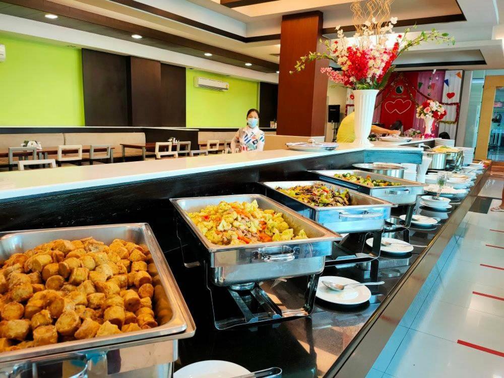 โรงแรม ซิตี้พาร์ค โคราช City Park Hotel Накхонратчасіма Екстер'єр фото